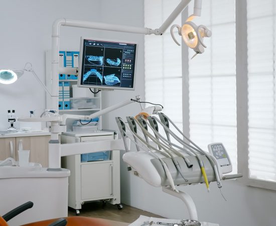interior-empty-modern-stomatology-orthodontic-hospital-bright-office-min